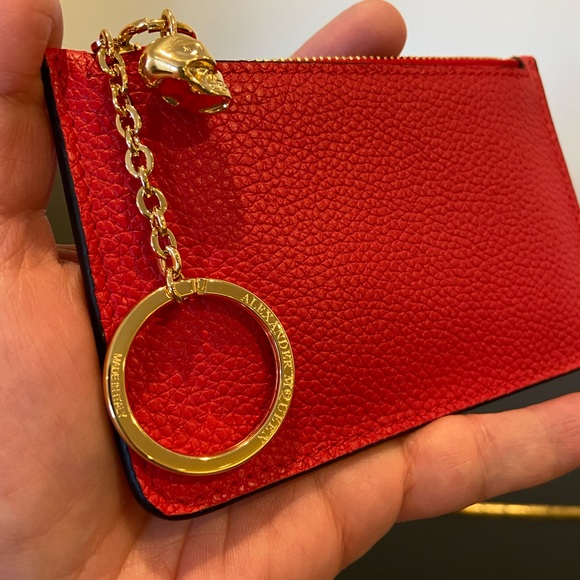 COPY - NWT LUXURY AUTHENTIC RARE Alexander McQueen red pebbled leather Key Ring… - Picture 5 of 17